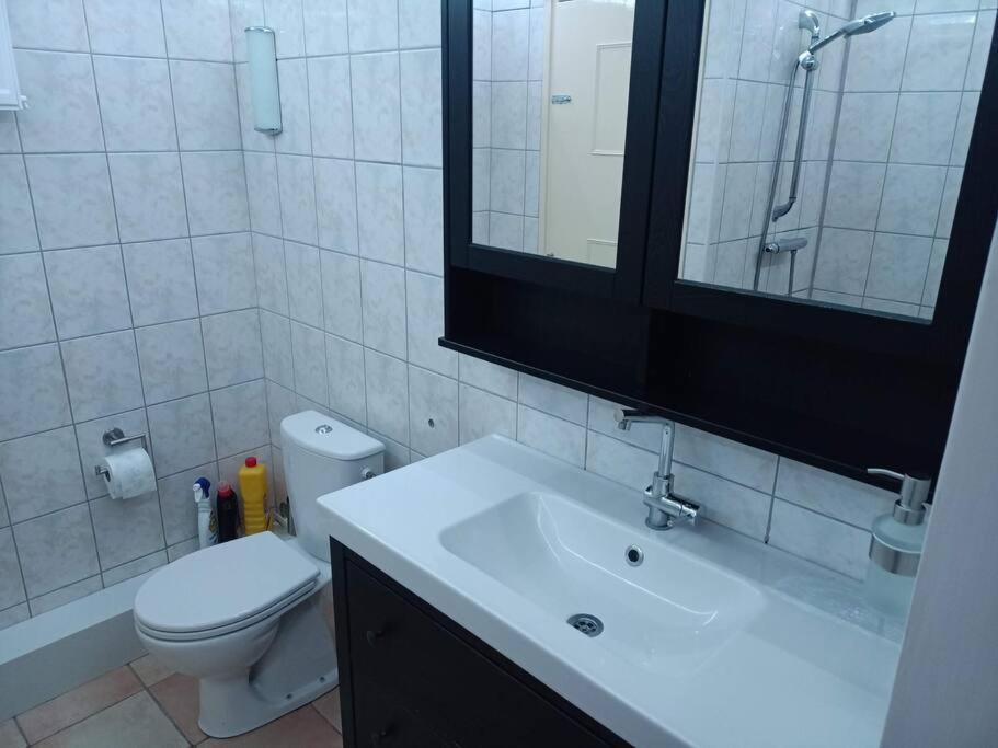 Kom Thuis In Deze Gezellige Loft Heerlen Luaran gambar