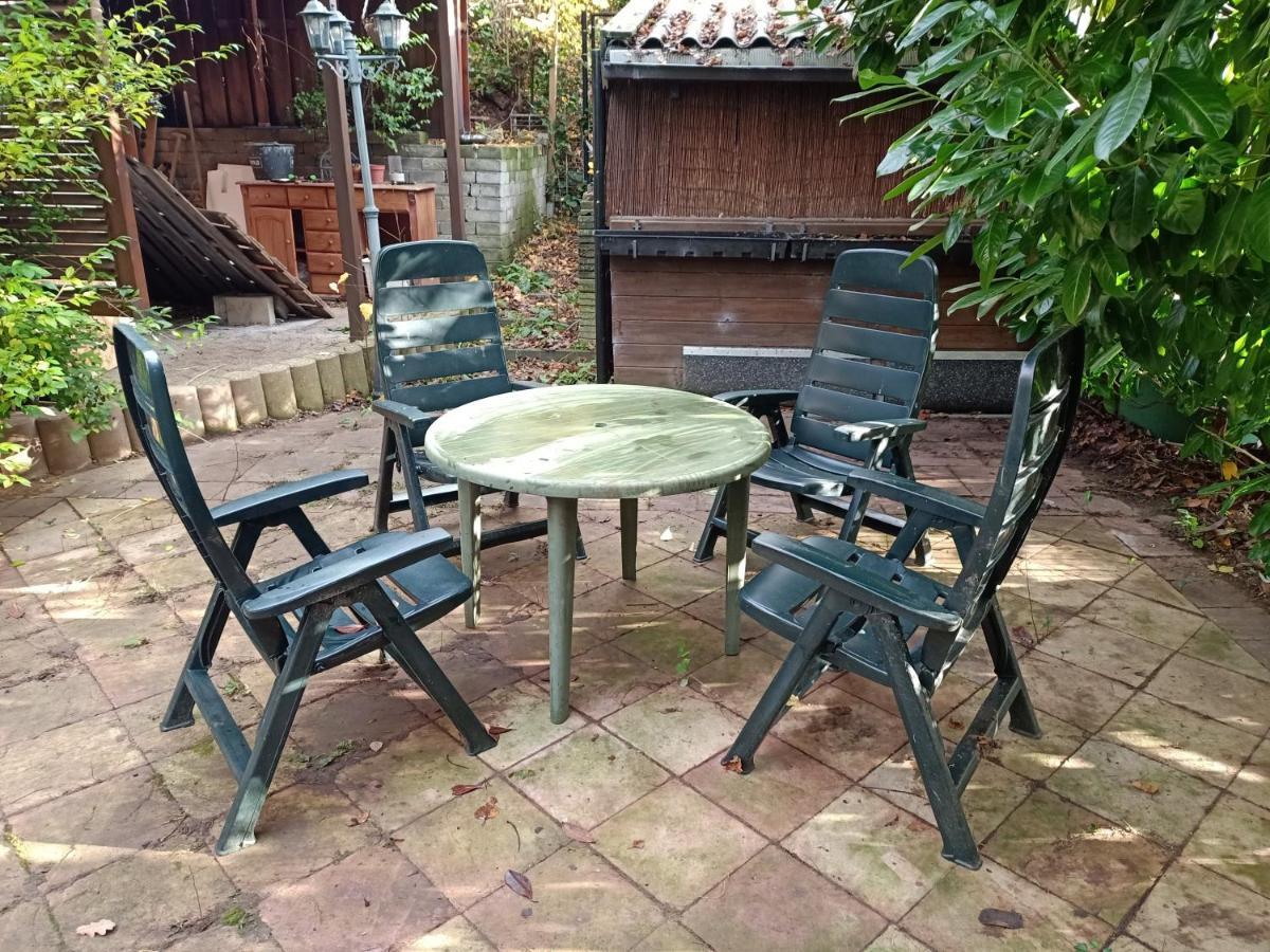Kom Thuis In Deze Gezellige Loft Heerlen Luaran gambar